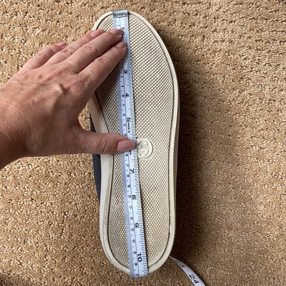 Gucci GG embossed slip on sneakers - Picture 12 of 14